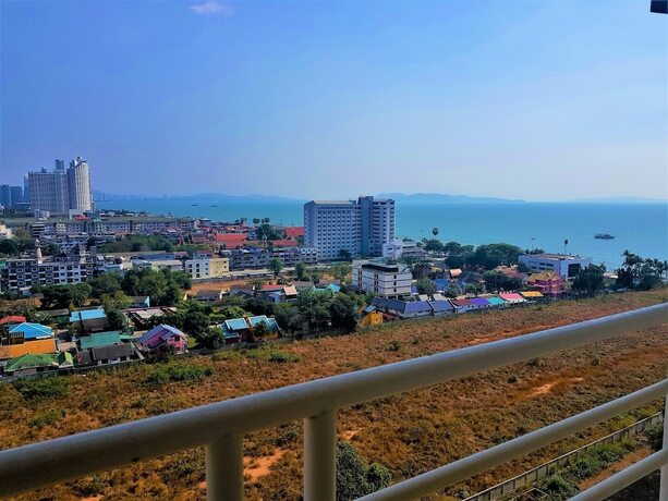 Imagen general del Hotel Sea Views At Jomtien Beach. Foto 15