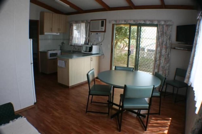 Imagen de la habitación del Hotel Sea Vu Caravan Park. Foto 11