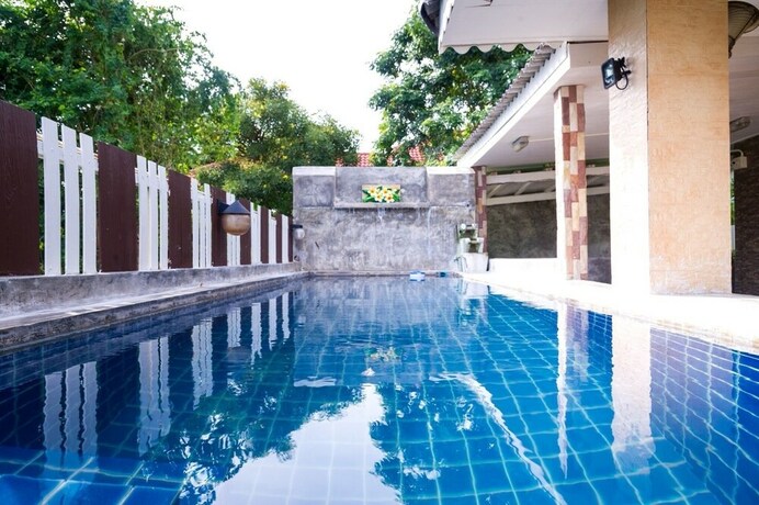 Imagen de la piscina del Hotel Sea Wind House 1. Foto 16