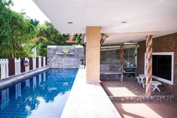 Imagen de la piscina del Hotel Sea Wind House 1. Foto 17