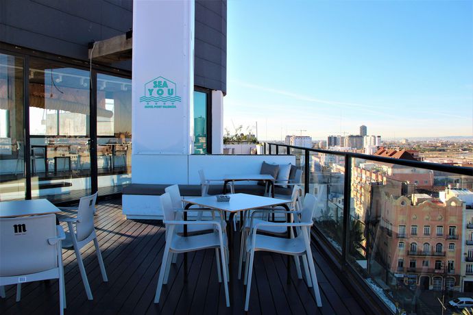 Imagen del bar/restaurante del Hotel Sea You Port Valencia. Foto 4