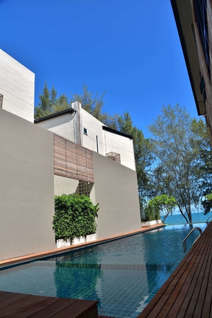 Imagen de la piscina del Hotel Sea and Sea Villa Resort Sangaroon. Foto 17