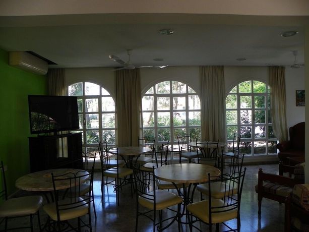 Imagen del bar/restaurante del Hotel Sea \'n Lake View Apartments. Foto 5