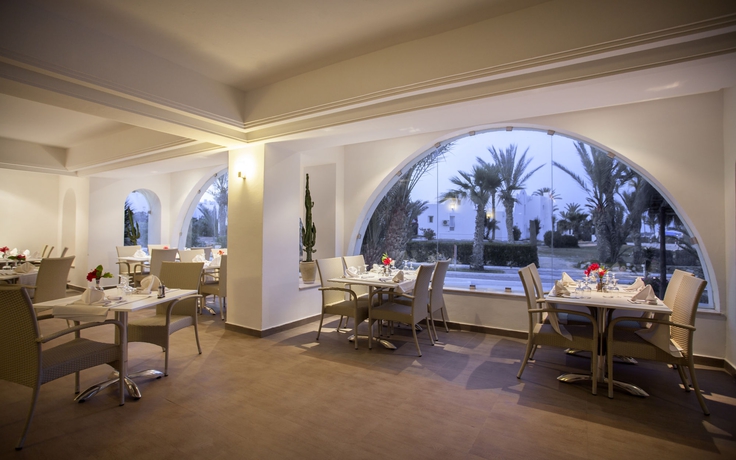 Imagen del bar/restaurante del Hotel Seabel Aladin. Foto 3