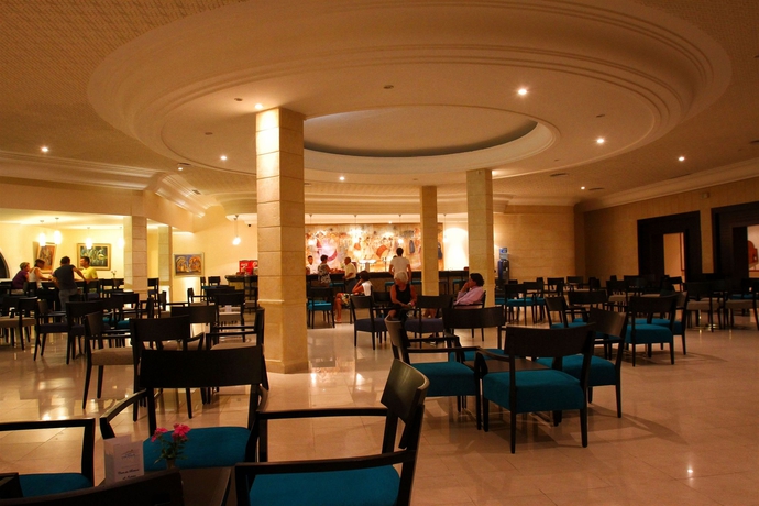Imagen del bar/restaurante del Hotel Seabel Rym Beach Djerba. Foto 7