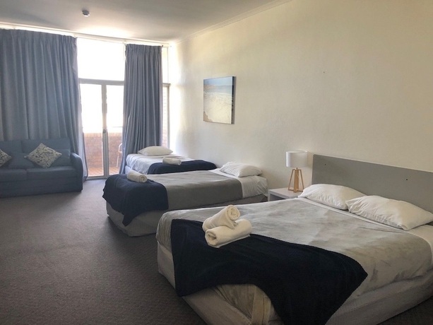 Imagen de la habitación del Hotel Seabreeze Beach. Foto 5