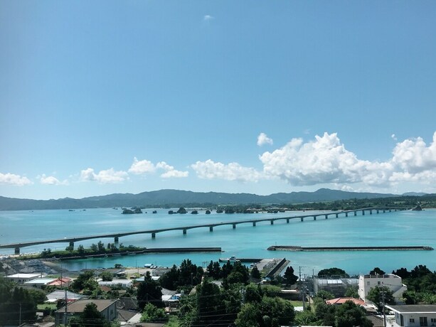 Imagen de los exteriores del Hotel Seabreeze Kouri. Foto 27