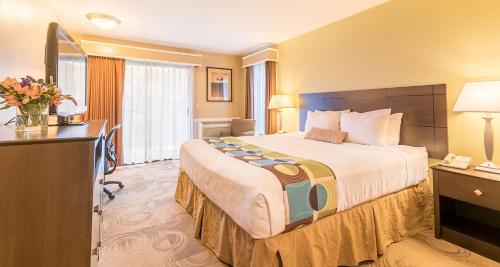 Imagen de la habitación del Hotel Seacliff Inn Aptos, Tapestry Collection by Hilton. Foto 8