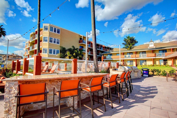 Imagen del bar/restaurante del Hotel Seacrest Oceanfront. Foto 6