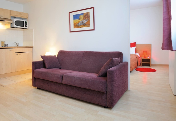 Imagen de los interiores del Hotel Séjours & Affaires Créteil Le Magistere. Foto 13