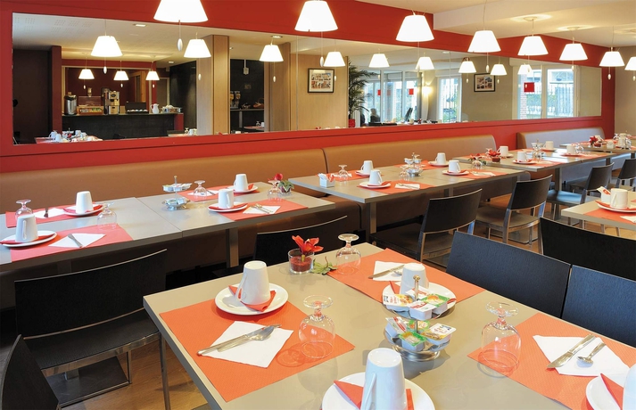 Imagen del bar/restaurante del Hotel Séjours & Affaires Créteil Le Magistere. Foto 3