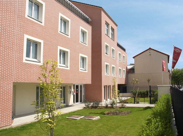 Imagen de los exteriores del Hotel Séjours & Affaires Créteil Le Magistere. Foto 11