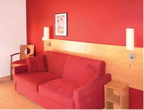 Imagen de la habitación del Hotel Séjours & Affaires Rouen Normandie. Foto 5