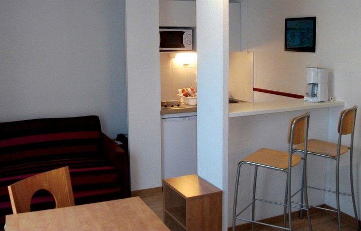 Imagen de los interiores del Hotel Séjours and Affaires Angers Atrium. Foto 11