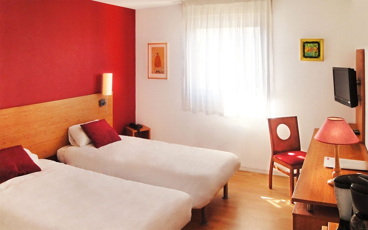 Imagen de la habitación del Hotel Séjours and Affaires Bordeaux De L'yser. Foto 8