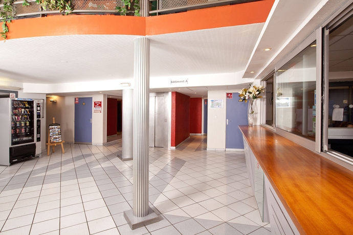 Imagen de los interiores del Hotel Séjours and Affaires Bordeaux De L'yser. Foto 15