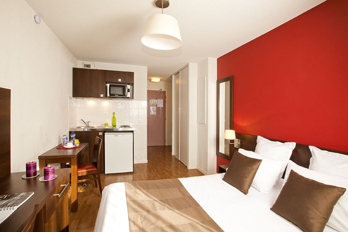 Imagen de la habitación del Hotel Séjours and Affaires Paris Malakoff. Foto 13