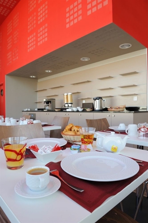 Imagen del bar/restaurante del Hotel Séjours and Affaires Paris Vitry. Foto 5