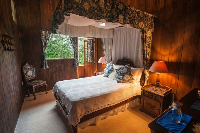 Imagen de la habitación del Hotel S&eacute;ptimo Para&iacute;so. Foto 18