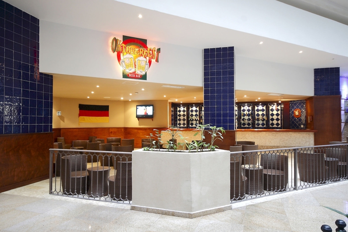 Imagen del bar/restaurante del Hotel Seadust Cancun All Inclusive Family Resort. Foto 2