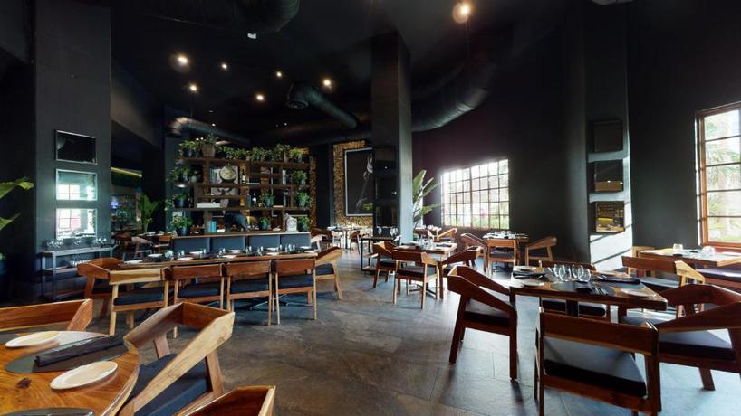 Imagen del bar/restaurante del Hotel Seadust Cancun All Inclusive Family Resort. Foto 3