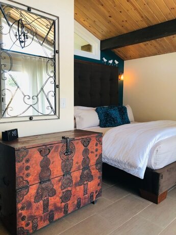 Imagen de la habitación del Hotel Seafoam Lodge. Foto 15
