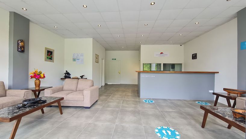 Imagen de los interiores del Hotel Seafront Apartment Coral Coast. Foto 17