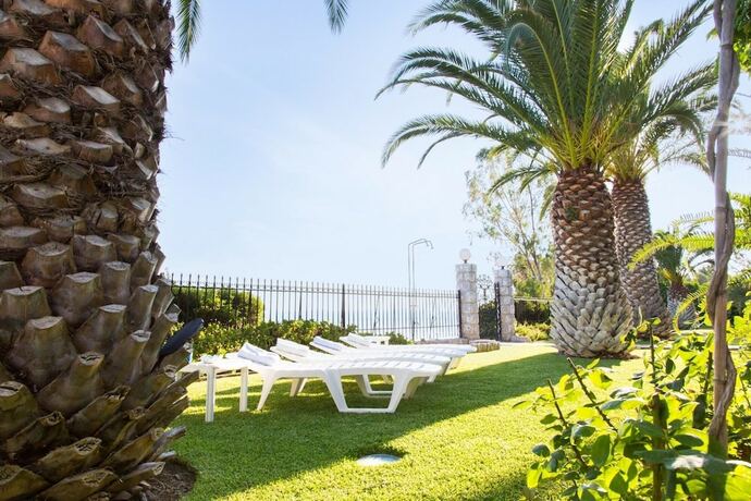 Imagen general del Hotel Seafront Luxury Villa w 5-en Suite BR BBQ. Foto 11
