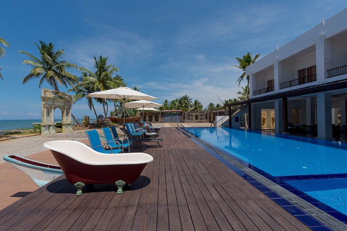 Imagen de la piscina del Hotel Seagate. Foto 7