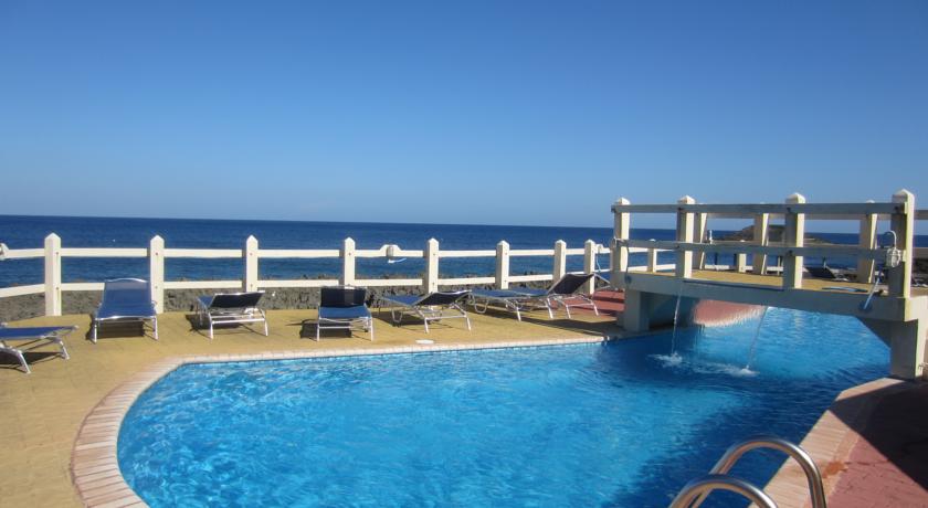 Imagen de la piscina del Hotel Seagrape Plantation Resort. Foto 9
