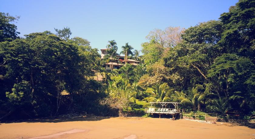 Imagen de los exteriores del Hotel Seagull Cove Resort. Foto 6