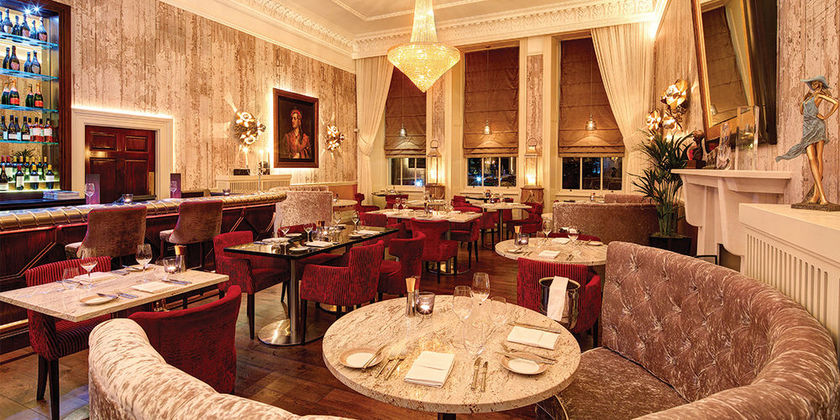 Imagen del bar/restaurante del Hotel Seaham Hall. Foto 9
