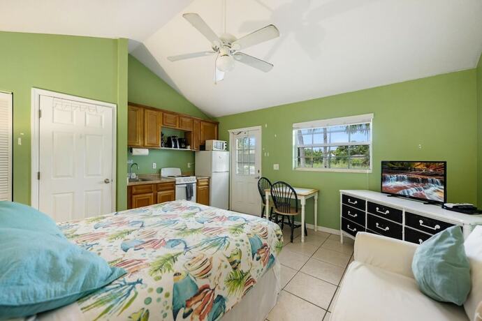 Imagen de la habitación del Hotel Seahorse Beach Bungalows. Foto 12