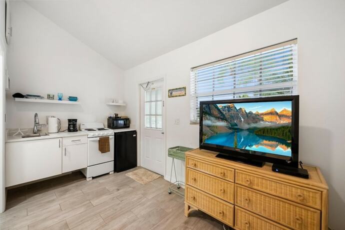 Imagen de la habitación del Hotel Seahorse Beach Bungalows. Foto 13