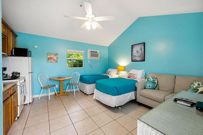 Imagen de la habitación del Hotel Seahorse Beach Bungalows. Foto 16