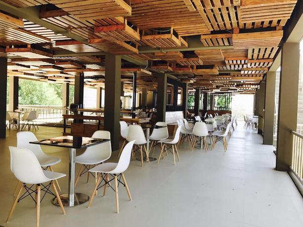 Imagen de los interiores del Hotel Sealey Resort Koh Larn. Foto 15