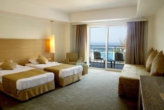 Imagen de la habitación del Hotel Sealight Resort. Foto 5