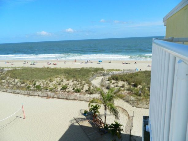 Imagen de los exteriores del Hotel Sealoft Oceanfront. Foto 9