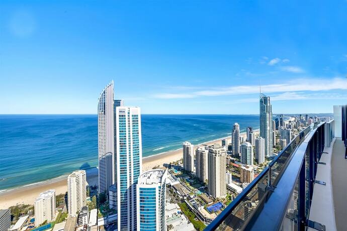 Imagen de la habitación del Hotel Sealuxe Central Surfer Paradise Spacious Deluxe Ocean View King Spa Apartment. Foto 30