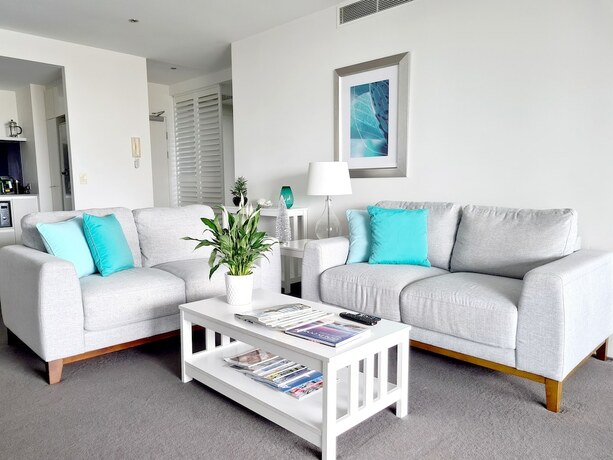 Imagen de la habitación del Hotel Sealuxe Central Surfer Paradise Spacious Deluxe Ocean View King Spa Apartment. Foto 35
