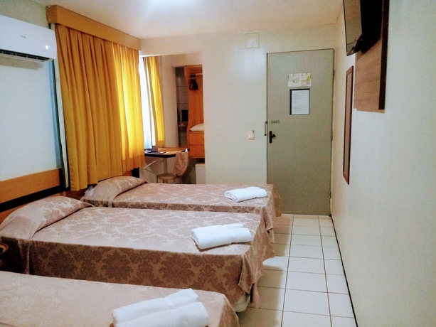 Imagen de la habitación del Hotel Seamar. Foto 11