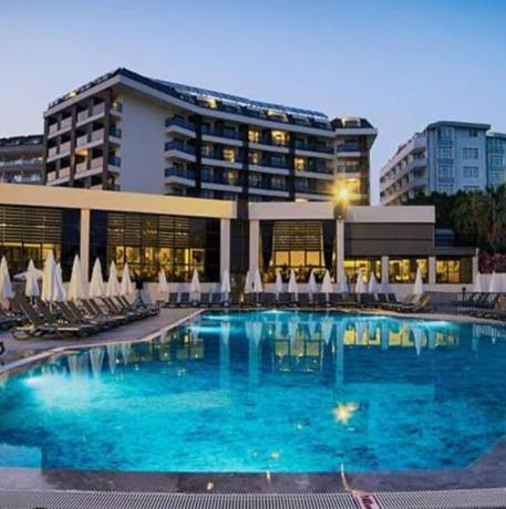 Imagen general del Hotel Seaphoria Beach Resort. Foto 12