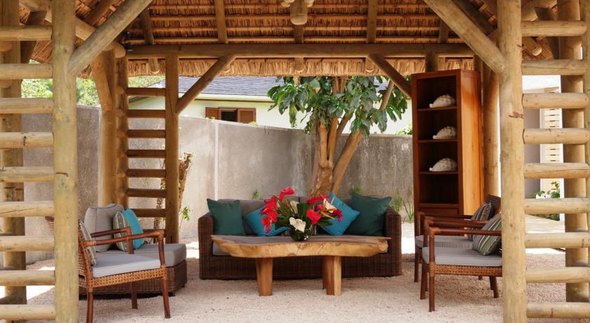 Imagen de los exteriores del Hotel Seapoint Boutique. Foto 7