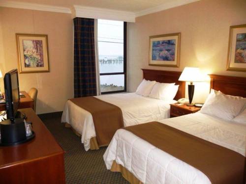 Imagen de la habitación del Hotel Seaport Resort and Marina. Foto 6