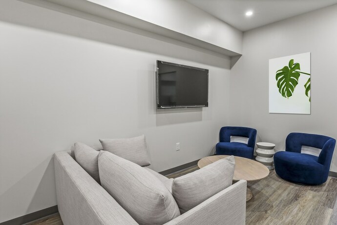 Imagen de la habitación del Hotel Seaport Suites. Foto 5