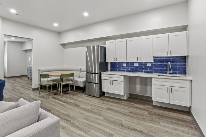 Imagen de la habitación del Hotel Seaport Suites. Foto 11