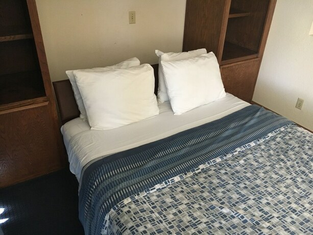 Imagen de la habitación del Hotel Seaport Village Inn Avalon. Foto 19