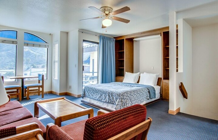 Imagen de la habitación del Hotel Seaport Village Inn Avalon. Foto 30