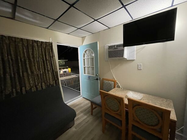 Imagen general del Hotel Searay Motel. Foto 3