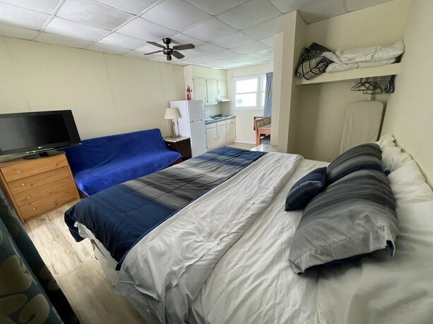 Imagen de la habitación del Hotel Searay Motel. Foto 16